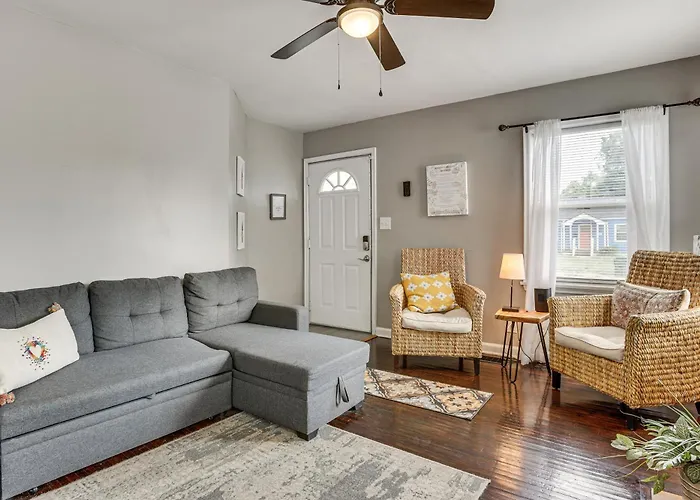 4 Mi To Downtown Columbus! Updated W/ Yard * Columbus