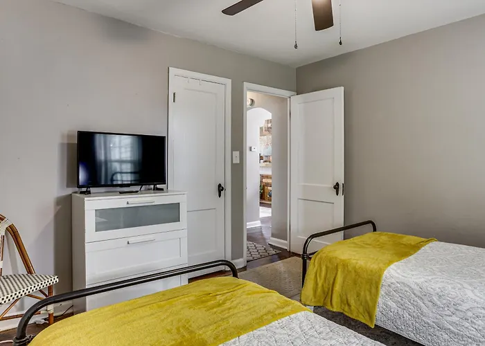 4 Mi To Downtown Columbus! Updated W/ Yard