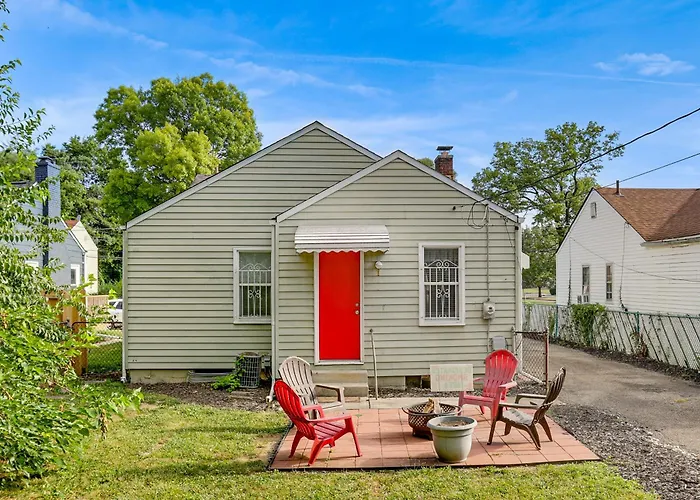 4 Mi To Downtown Columbus! Updated W/ Yard Сasa de vacaciones
